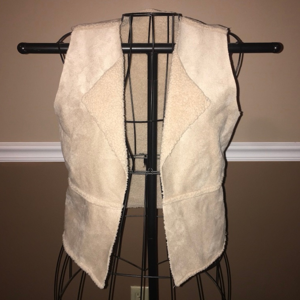 Maggie Breen girls boutique tan vest (sz 14)
